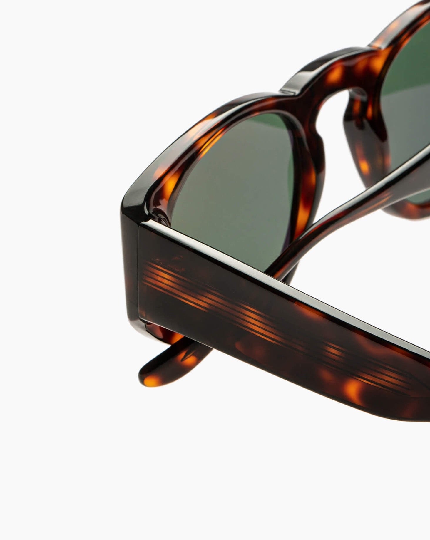 SUNGLASSES-WOMEN-MEN-UNISEX-ONASSIS-TORTOISE-DETAIL |TORTOISE