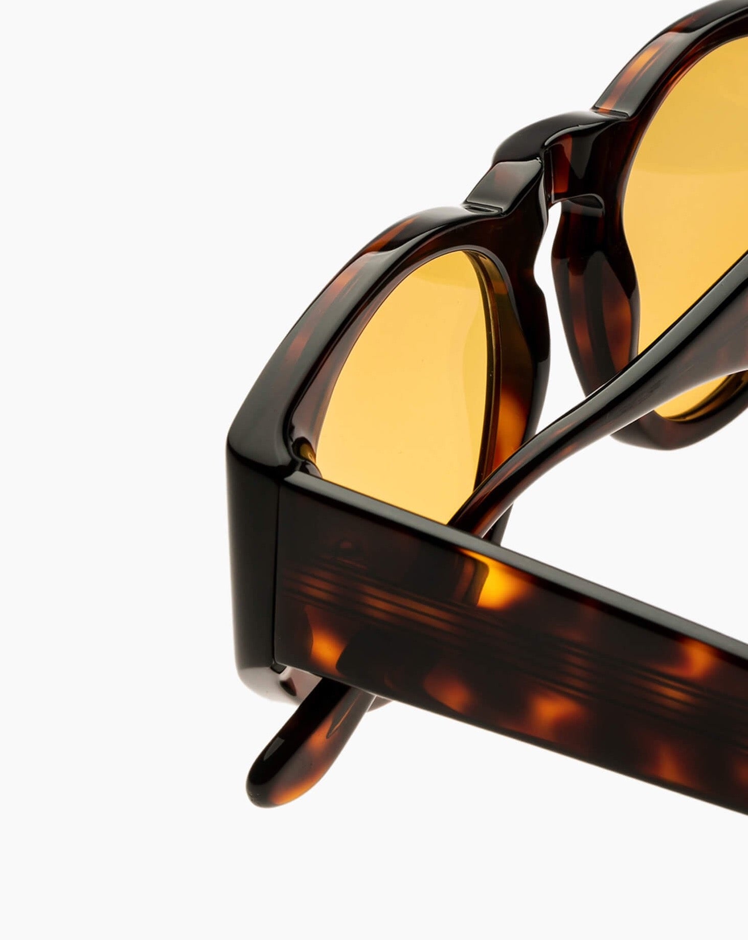 SUNGLASSES-ONASSIS-TORTOISE-YELLOW-TEMPLE  |TORTOISE CUSTOM LENSES-PINA COLADA