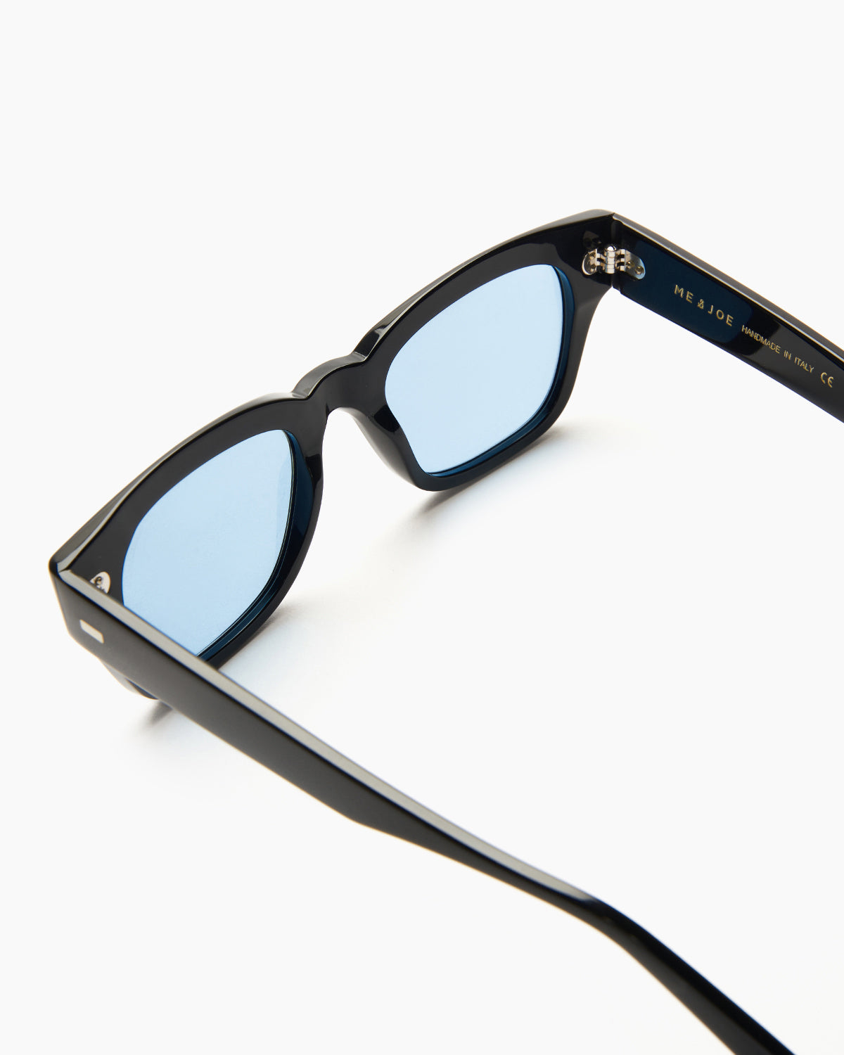 SUNGLASSES-WOMEN-MEN-UNISEX-DYLAN-BLACK-STUDIO-BLUE-TEMPLE |BLACK CUSTOM LENSES-BLUE JEAN