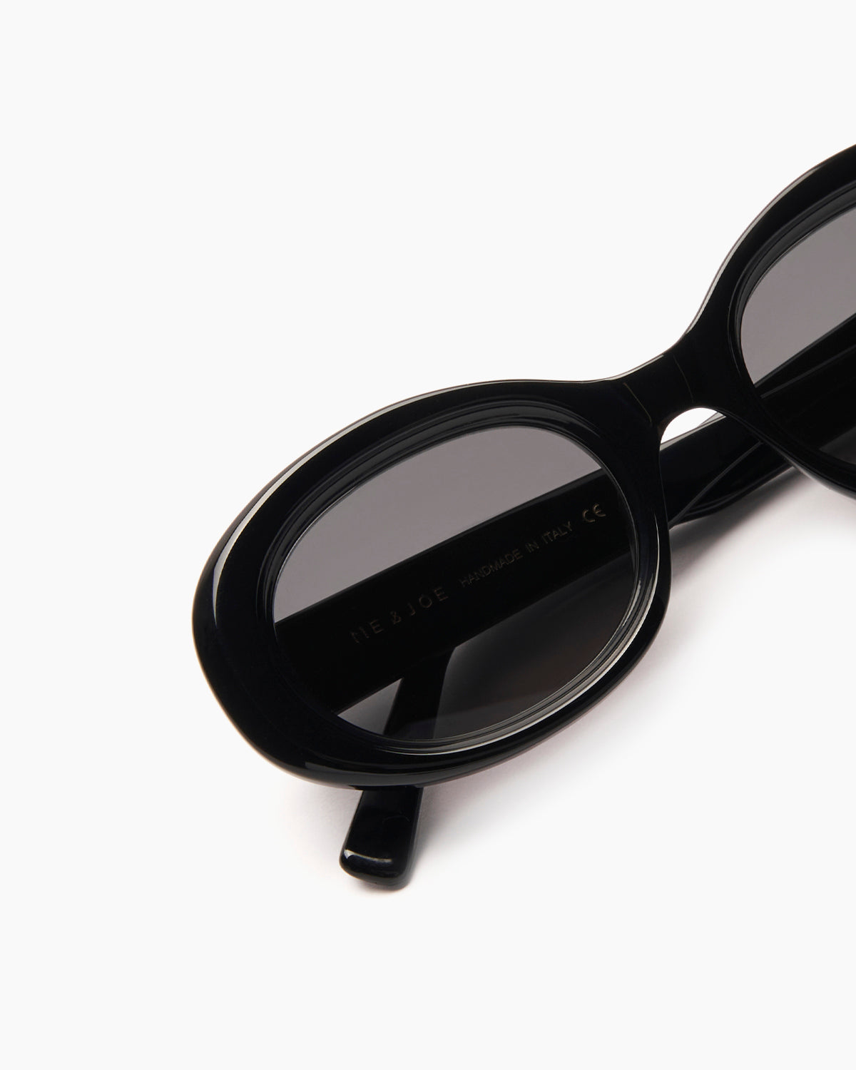 SUNGLASSES-WOMEN-MEN-UNISEX-KATE-BLACK-DETAIL|BLACK