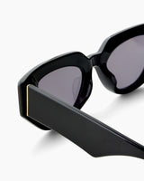 SUNGLASSES-WOMEN-MEN-UNISEX-KYLIE-BLACK-DETAIL