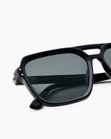 SUNGLASSES-WOMEN-MEN-UNISEX-MADISON-BLACK-DETAIL