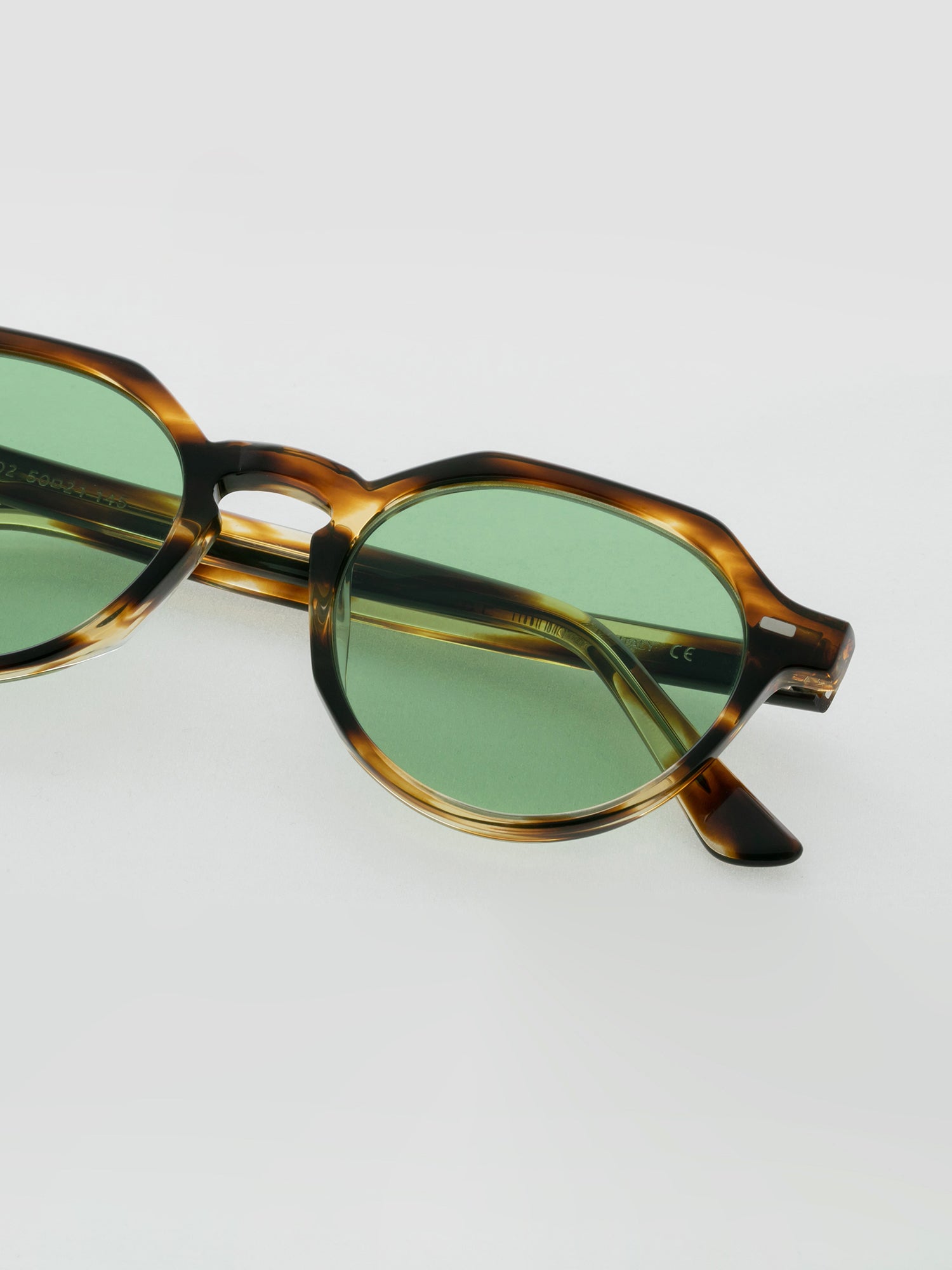 SUNGLASSES-WOMEN-MEN-UNISEX-ZION-TORTOISE-DETAILS |TOROISE