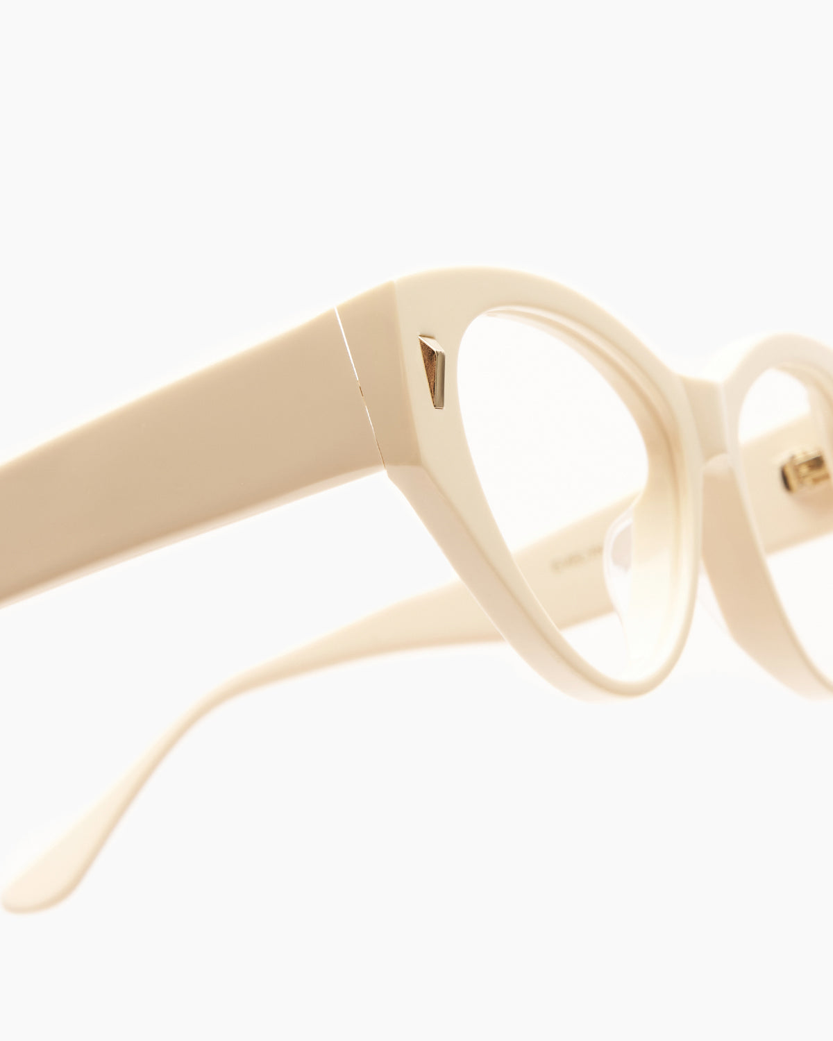 OPTICAL-WOMEN-MEN-UNISEX-EVELYN-WHITE-DETAIL